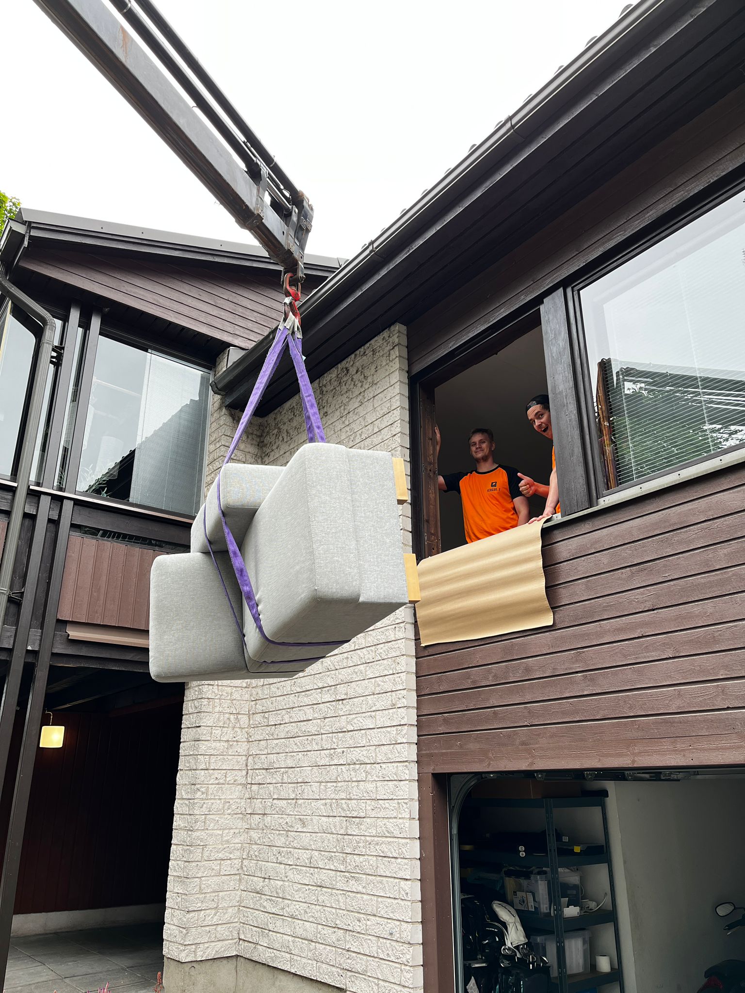 Muutto ikkunasta sisään